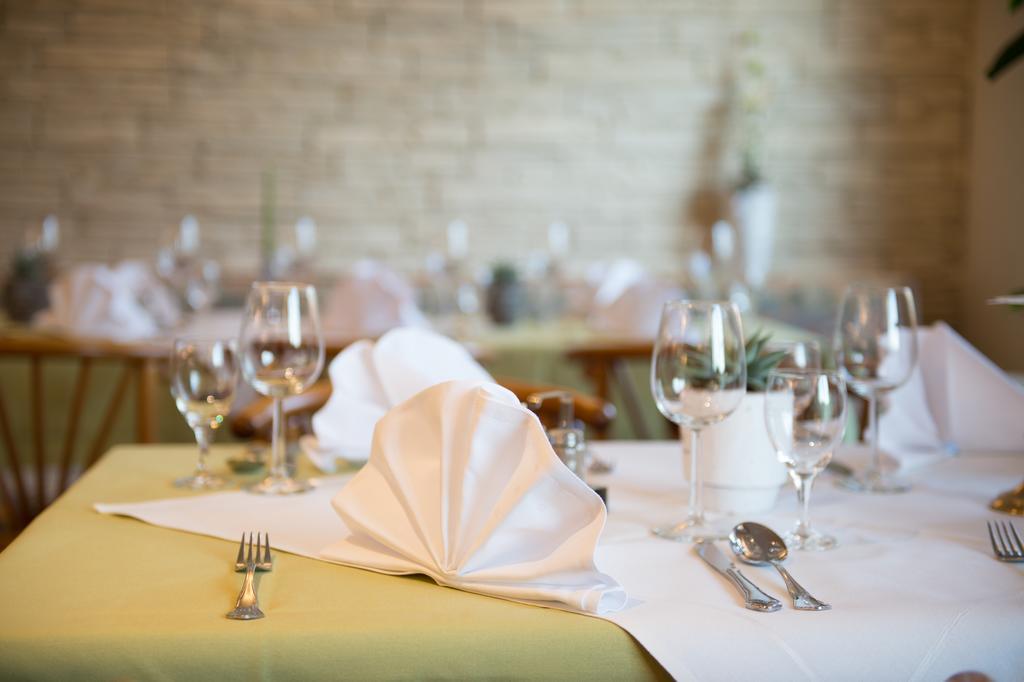 & Restaurant Waldcafe 3*